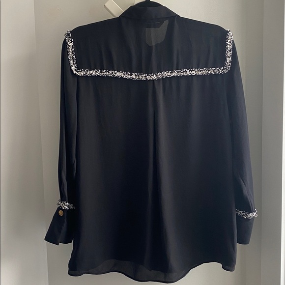 Elegant Black Women's Top with Embellished Detail - Picture 7 of 7